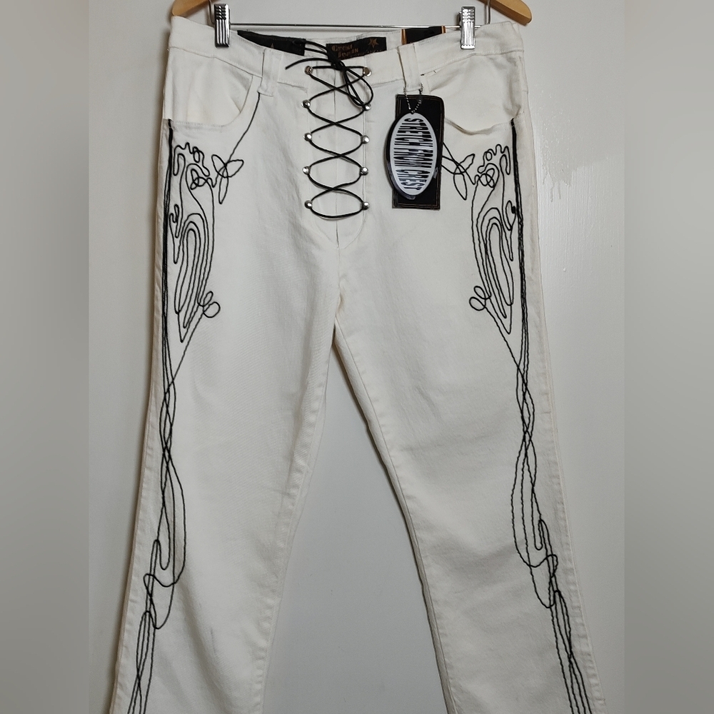 Crest Women's White Jeans with Black Embroidery Western Style